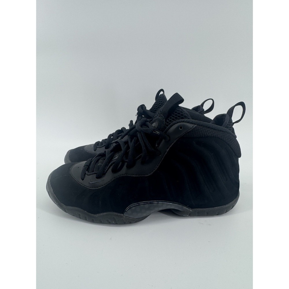 Nike Air Foamposite One Black Suede (GS) Size 5Y